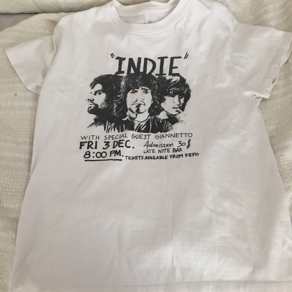 Brandy Melville / John Galt T shirt